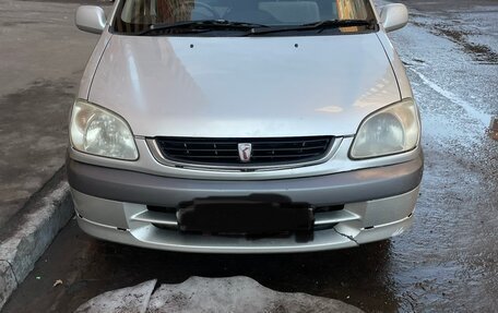 Toyota Raum I, 2002 год, 399 999 рублей, 2 фотография