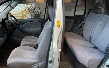 Toyota Raum I, 2002 год, 399 999 рублей, 17 фотография