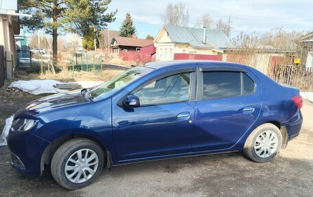 Renault Logan II, 2015 год, 750 000 рублей, 5 фотография