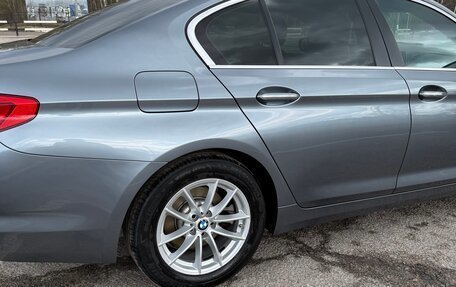 BMW 5 серия, 2018 год, 2 950 000 рублей, 11 фотография