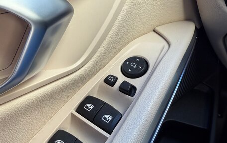 BMW 3 серия, 2019 год, 3 990 000 рублей, 10 фотография