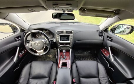 Lexus IS II рестайлинг 2, 2006 год, 1 400 000 рублей, 9 фотография