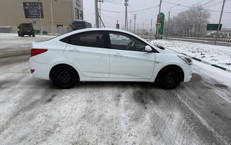 Hyundai Solaris II рестайлинг, 2015 год, 639 000 рублей, 7 фотография