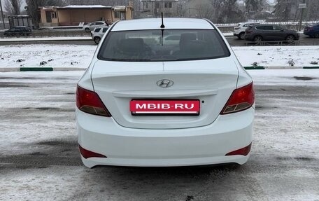 Hyundai Solaris II рестайлинг, 2015 год, 639 000 рублей, 5 фотография