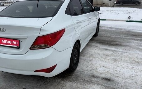 Hyundai Solaris II рестайлинг, 2015 год, 639 000 рублей, 6 фотография