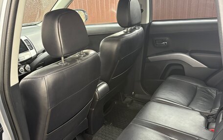 Mitsubishi Outlander III рестайлинг 3, 2011 год, 1 200 000 рублей, 7 фотография