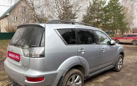 Mitsubishi Outlander III рестайлинг 3, 2011 год, 1 200 000 рублей, 4 фотография