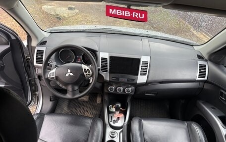 Mitsubishi Outlander III рестайлинг 3, 2011 год, 1 200 000 рублей, 8 фотография