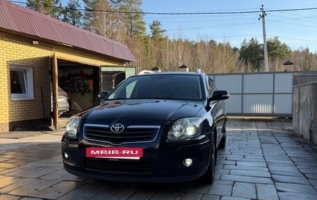 Toyota Avensis III рестайлинг, 2007 год, 1 000 000 рублей, 2 фотография