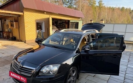 Toyota Avensis III рестайлинг, 2007 год, 1 000 000 рублей, 3 фотография