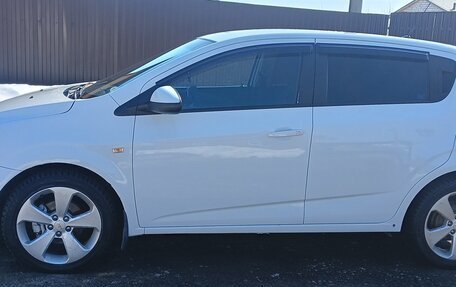 Chevrolet Aveo III, 2014 год, 800 000 рублей, 2 фотография