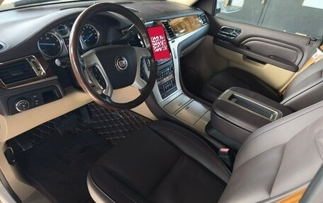 Cadillac Escalade III, 2011 год, 4 500 000 рублей, 3 фотография