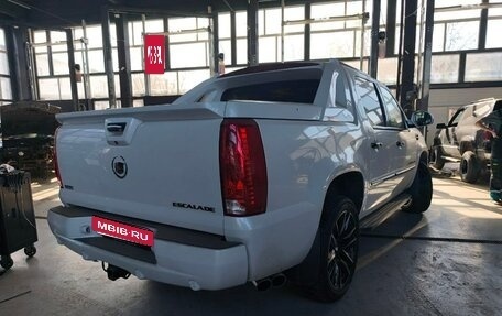 Cadillac Escalade III, 2011 год, 4 500 000 рублей, 9 фотография