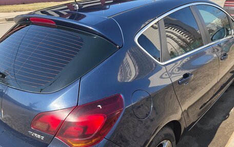 Opel Astra J, 2011 год, 610 000 рублей, 12 фотография