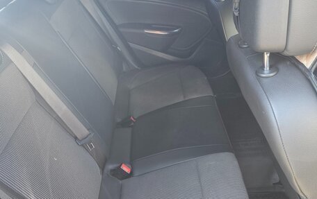 Opel Astra J, 2011 год, 610 000 рублей, 15 фотография