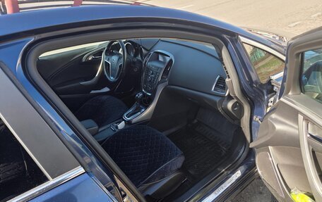 Opel Astra J, 2011 год, 610 000 рублей, 19 фотография