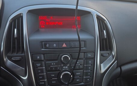 Opel Astra J, 2011 год, 610 000 рублей, 28 фотография