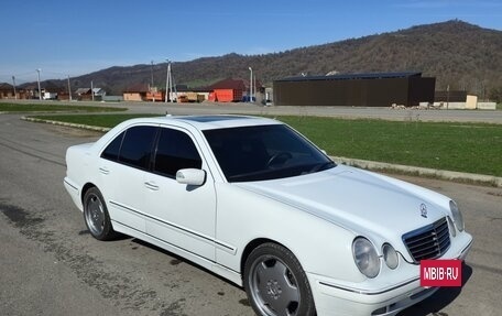 Mercedes-Benz E-Класс, 2001 год, 840 000 рублей, 8 фотография
