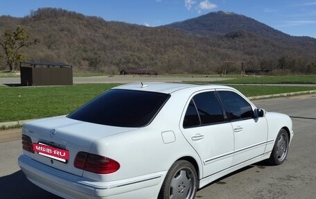 Mercedes-Benz E-Класс, 2001 год, 840 000 рублей, 5 фотография