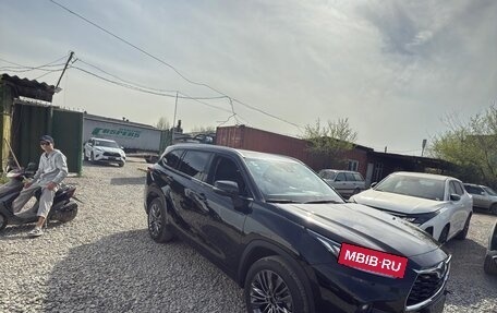 Toyota Highlander, 2025 год, 4 000 000 рублей, 4 фотография