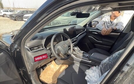 Toyota Highlander, 2025 год, 4 000 000 рублей, 5 фотография