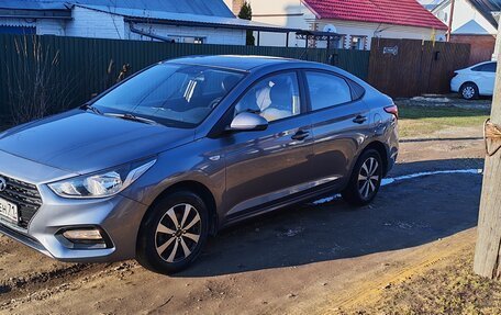 Hyundai Solaris II рестайлинг, 2018 год, 1 550 000 рублей, 8 фотография