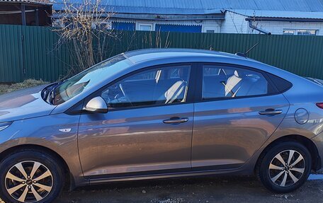 Hyundai Solaris II рестайлинг, 2018 год, 1 550 000 рублей, 4 фотография