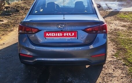 Hyundai Solaris II рестайлинг, 2018 год, 1 550 000 рублей, 2 фотография