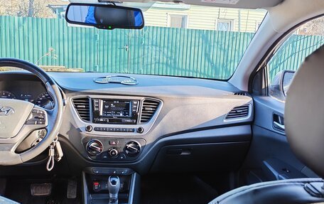 Hyundai Solaris II рестайлинг, 2018 год, 1 550 000 рублей, 13 фотография