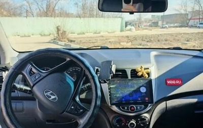 Hyundai Solaris II рестайлинг, 2012 год, 675 000 рублей, 1 фотография