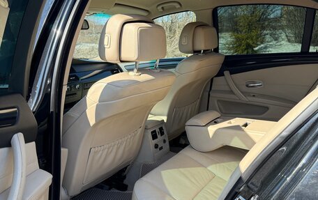 BMW 5 серия, 2009 год, 1 350 000 рублей, 23 фотография