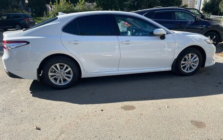 Toyota Camry, 2021 год, 2 950 000 рублей, 7 фотография