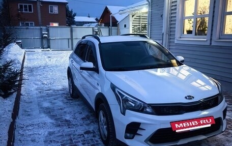 KIA Rio IV, 2021 год, 1 900 000 рублей, 2 фотография