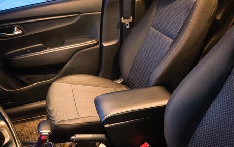 KIA Rio IV, 2021 год, 1 900 000 рублей, 14 фотография