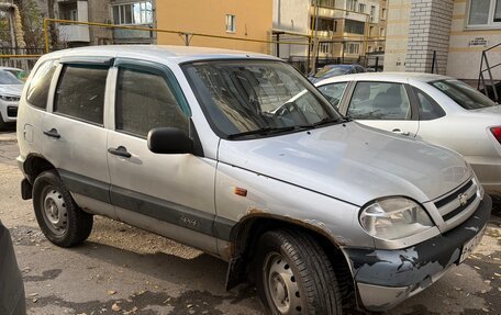 Chevrolet Niva I рестайлинг, 2006 год, 330 000 рублей, 3 фотография