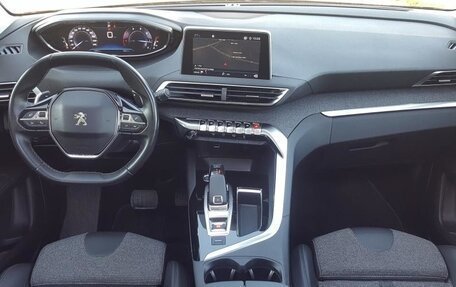 Peugeot 3008 II, 2017 год, 1 890 000 рублей, 12 фотография