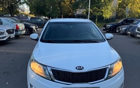 KIA Rio III рестайлинг, 2013 год, 980 000 рублей, 9 фотография