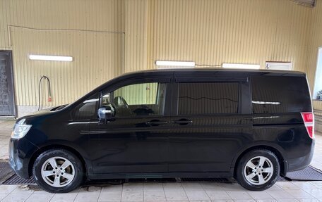 Honda Stepwgn IV, 2010 год, 1 350 000 рублей, 3 фотография