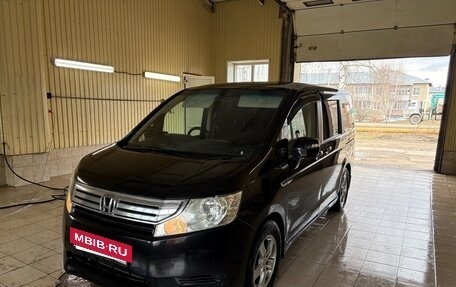 Honda Stepwgn IV, 2010 год, 1 350 000 рублей, 2 фотография