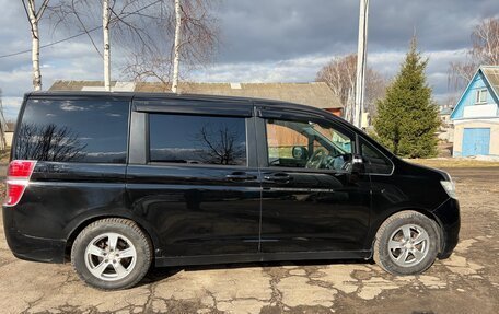 Honda Stepwgn IV, 2010 год, 1 350 000 рублей, 15 фотография