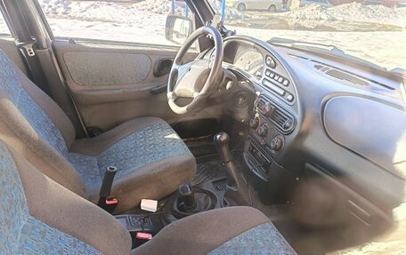 Chevrolet Niva I рестайлинг, 2005 год, 200 000 рублей, 2 фотография