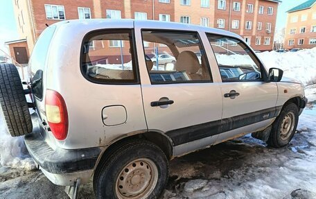 Chevrolet Niva I рестайлинг, 2005 год, 200 000 рублей, 3 фотография