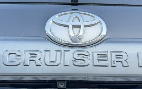 Toyota Land Cruiser Prado 150 рестайлинг 2, 2016 год, 3 950 000 рублей, 9 фотография