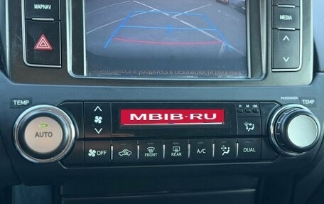 Toyota Land Cruiser Prado 150 рестайлинг 2, 2016 год, 3 950 000 рублей, 18 фотография