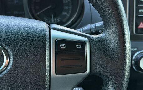 Toyota Land Cruiser Prado 150 рестайлинг 2, 2016 год, 3 950 000 рублей, 26 фотография