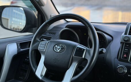 Toyota Land Cruiser Prado 150 рестайлинг 2, 2016 год, 3 950 000 рублей, 23 фотография