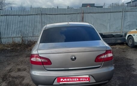 Skoda Superb III рестайлинг, 2009 год, 750 000 рублей, 2 фотография