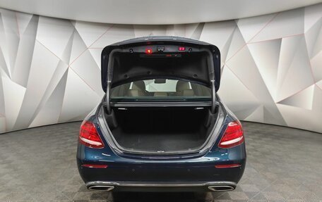 Mercedes-Benz E-Класс, 2017 год, 4 045 000 рублей, 12 фотография