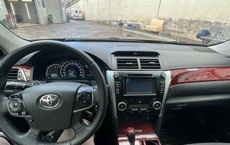Toyota Camry, 2011 год, 1 700 000 рублей, 12 фотография