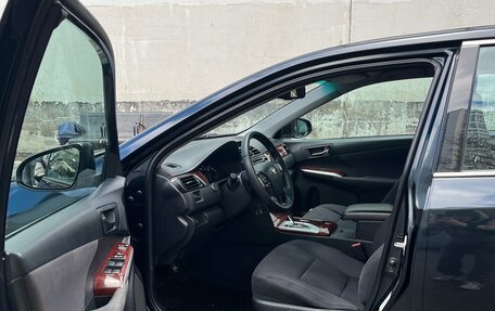 Toyota Camry, 2011 год, 1 700 000 рублей, 10 фотография